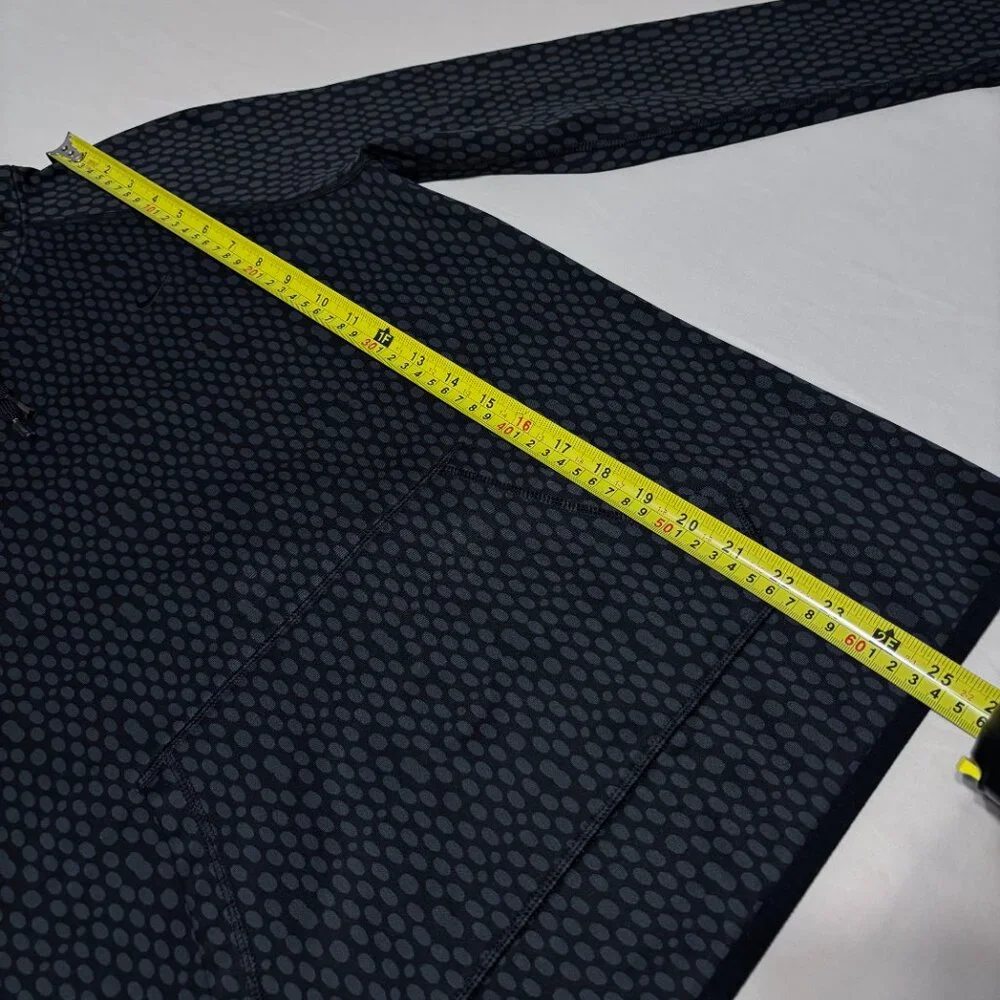 Nike‎ Therma-Fit Black Dot Pattern Hoodie Medium Thumbholes Pullover Sweatshirt